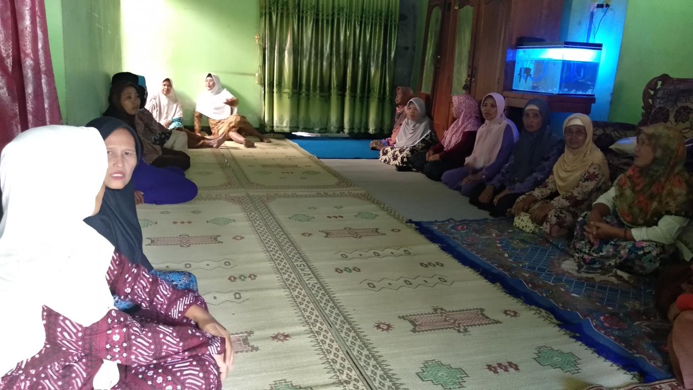 Pengajian Rutin Ibu-Ibu PKK